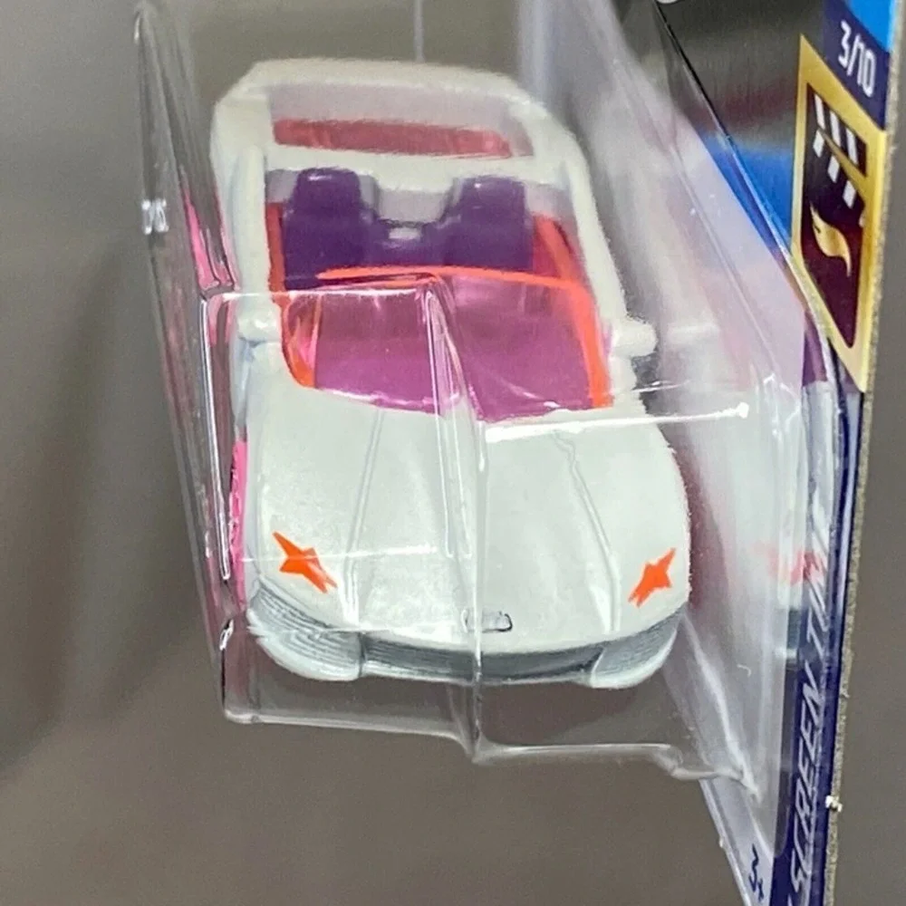 Hot Wheels Barbie Extra 57/250 HW Screen Time 3/10 White Pink 1:64 Die-cast 2022